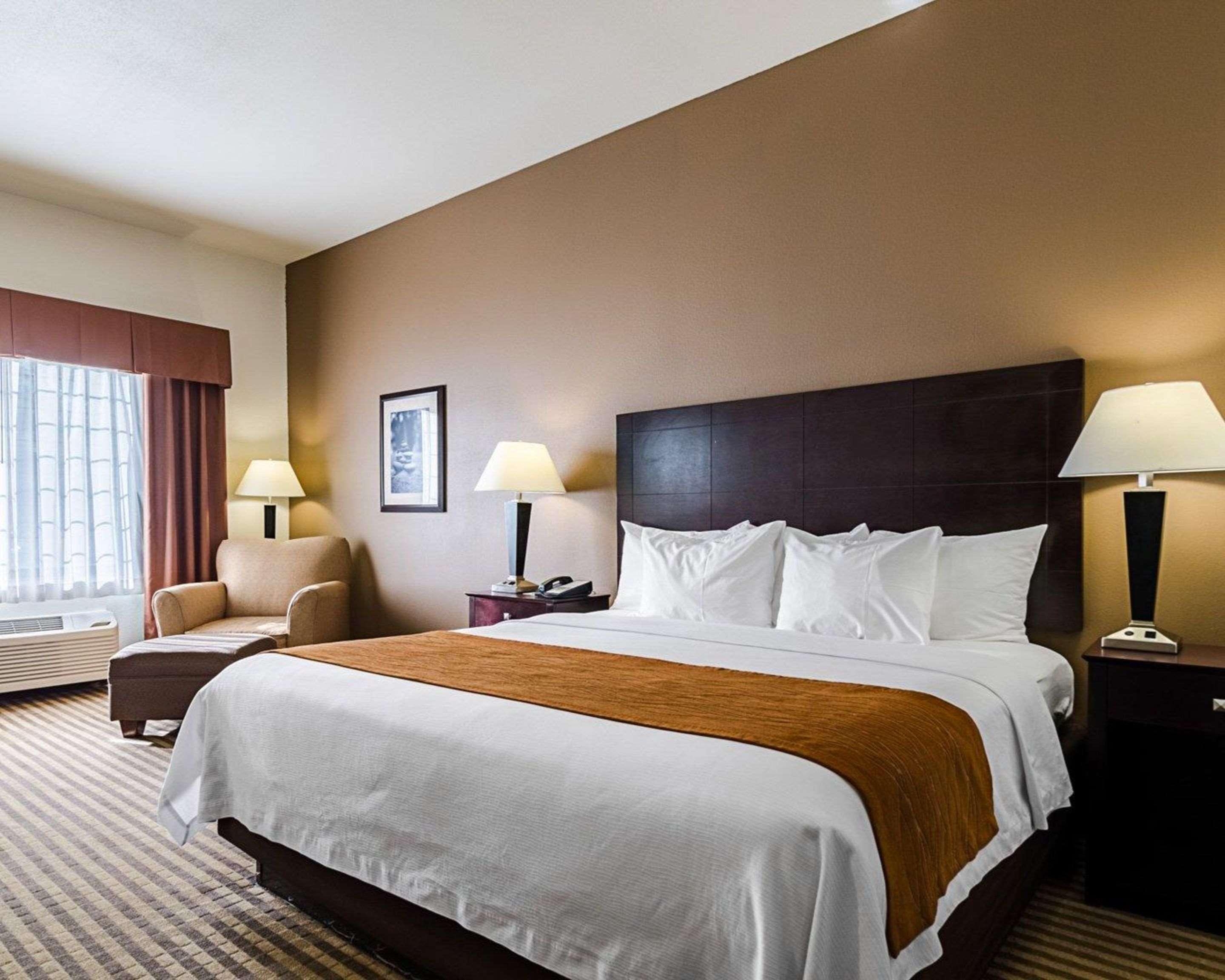 Comfort Inn & Suites Lawrence - University Area Esterno foto