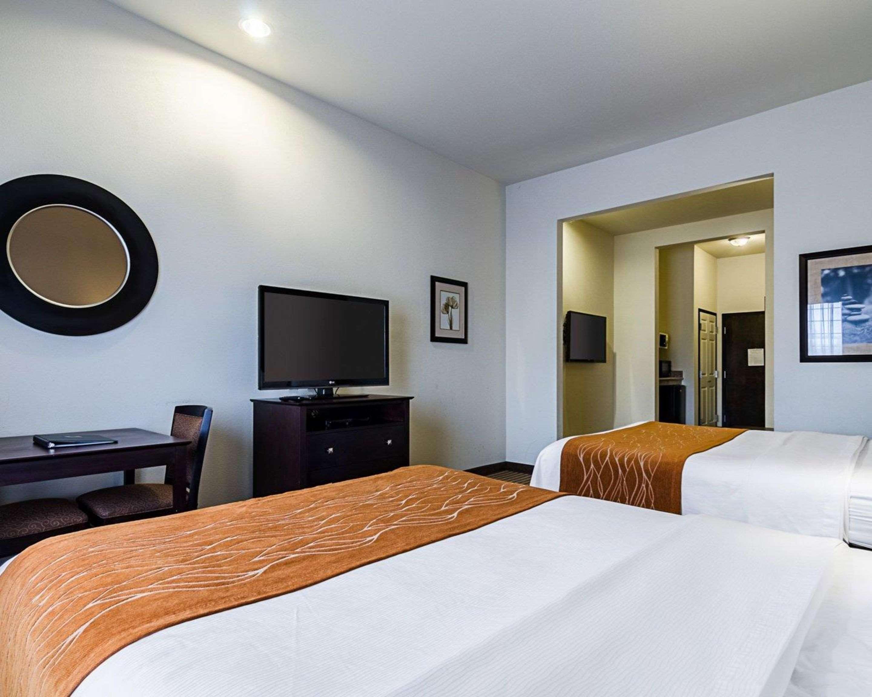 Comfort Inn & Suites Lawrence - University Area Esterno foto