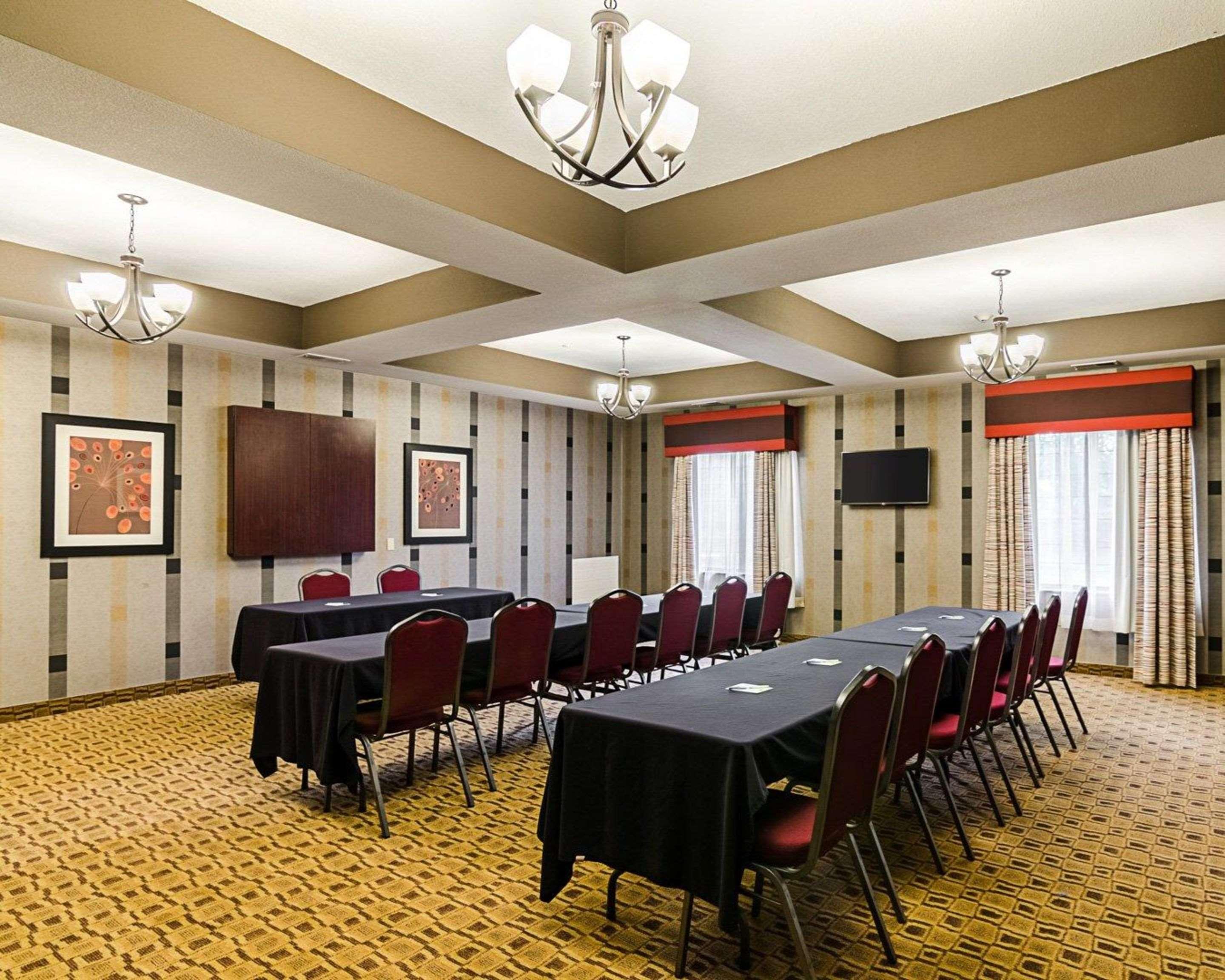 Comfort Inn & Suites Lawrence - University Area Esterno foto