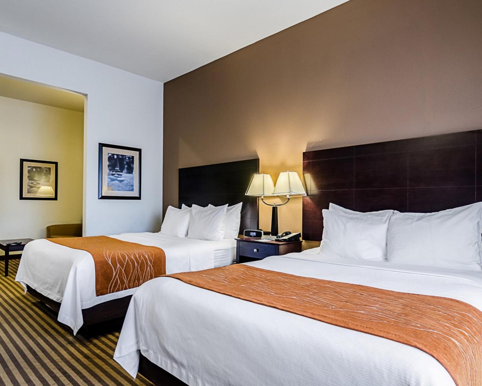 Comfort Inn & Suites Lawrence - University Area Esterno foto