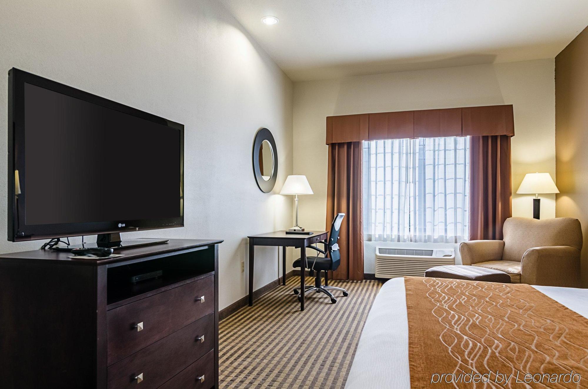 Comfort Inn & Suites Lawrence - University Area Esterno foto
