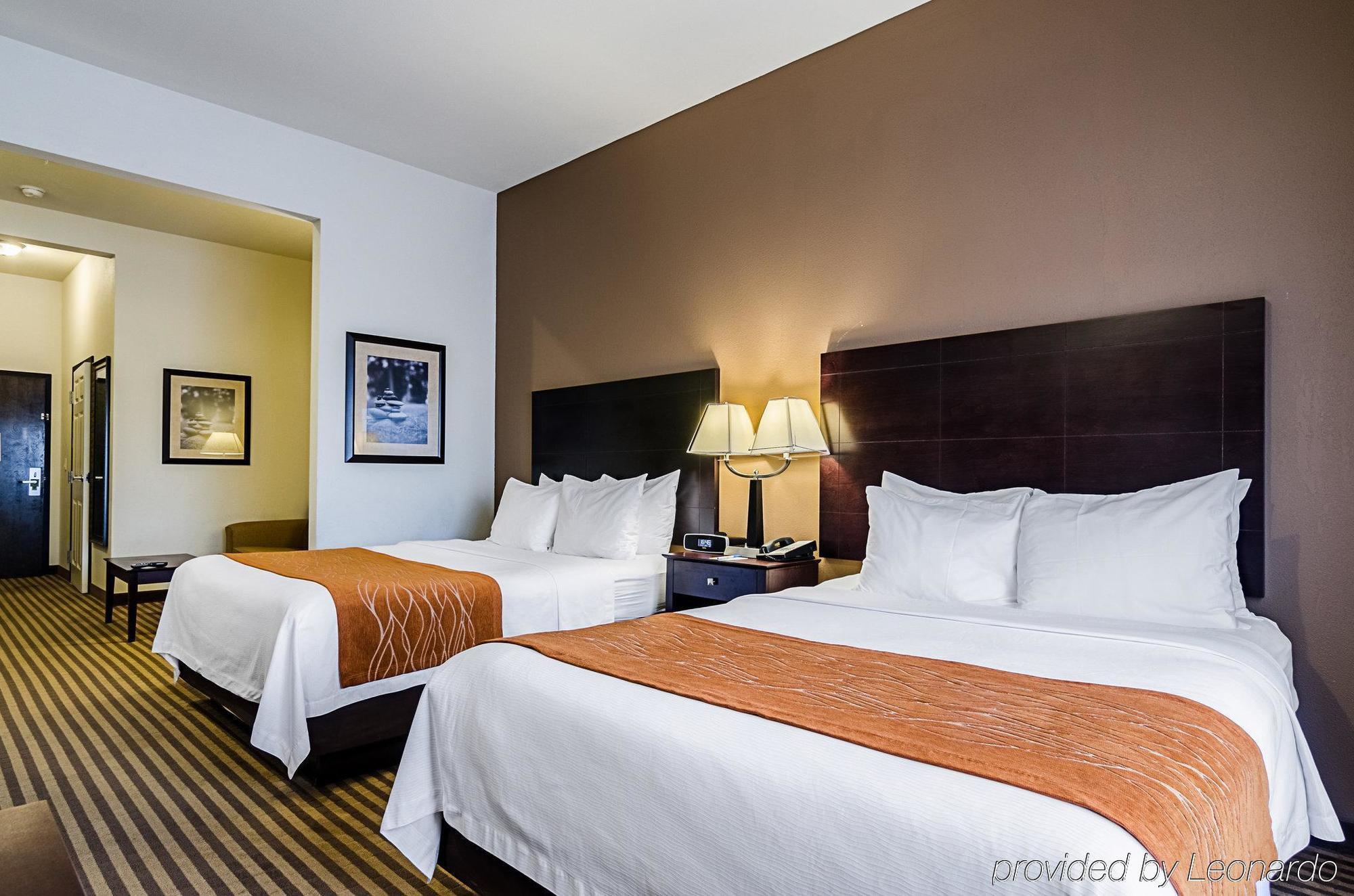 Comfort Inn & Suites Lawrence - University Area Esterno foto
