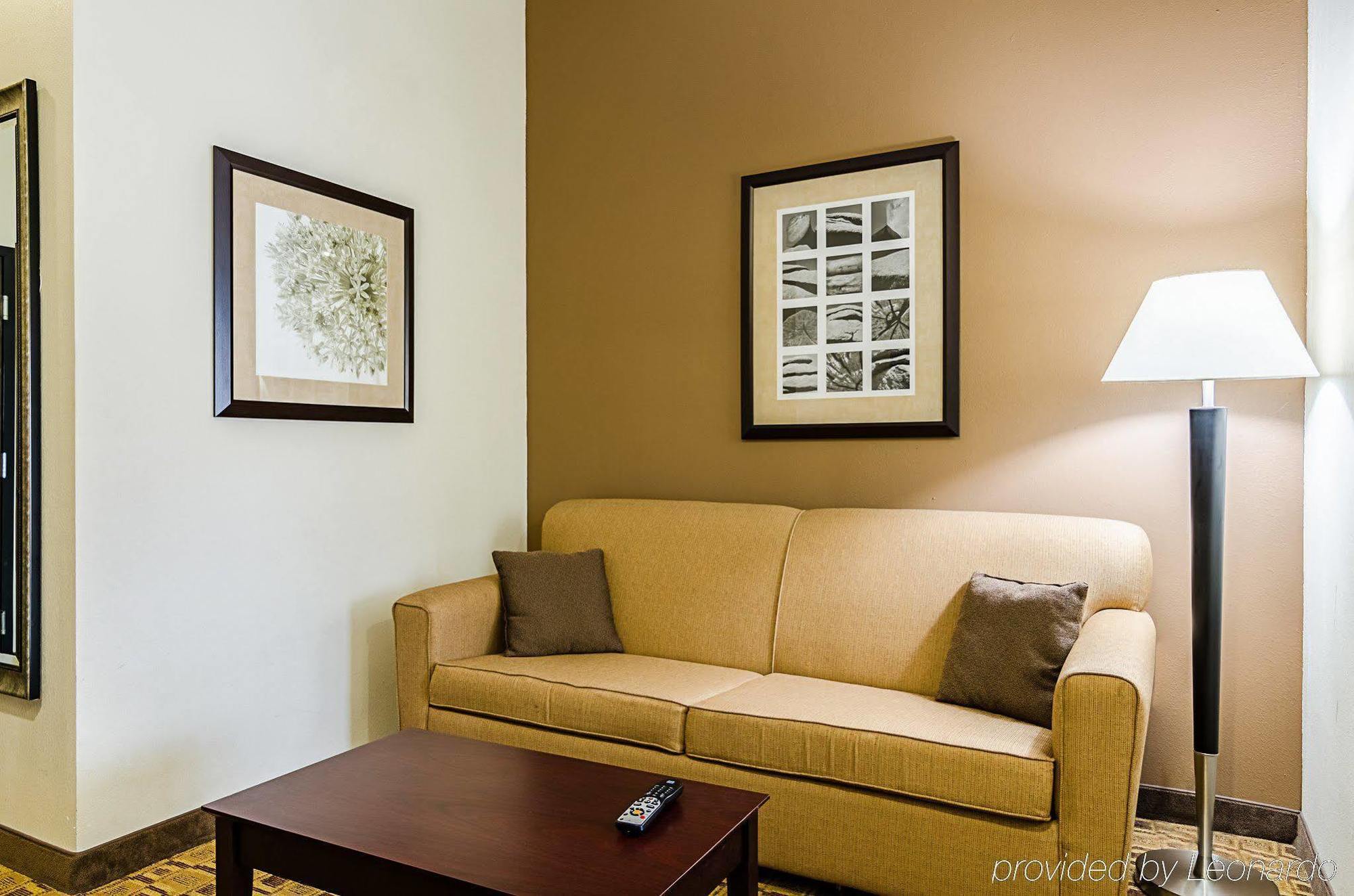 Comfort Inn & Suites Lawrence - University Area Esterno foto